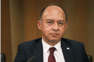 aurescu mesaj pentru absolventi avem nevoie de profesionisti nu de oameni preocupati de imagine 6a610614b2ee3