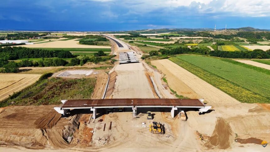 autostrada transilvania lotul biharia chiribis ar putea fi deschis cu cinci luni inainte de termen 6a54972342167