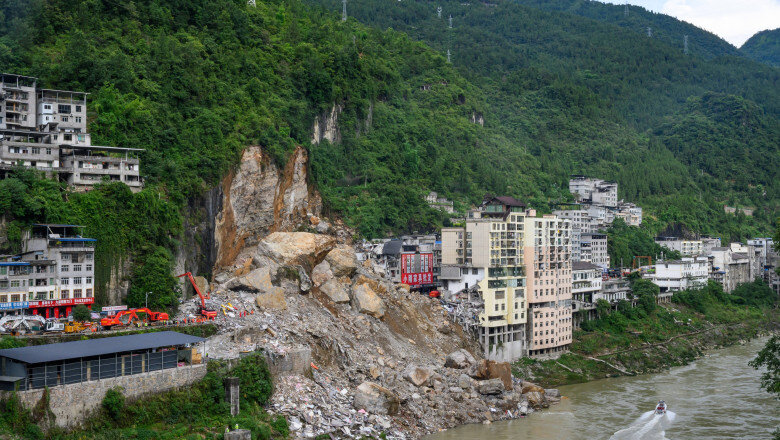 bilant tragic dupa alunecarea de teren din china 51 de morti peste 1 000 de salvatori au intervenit 6a6bfbf0325c9
