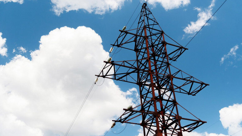 deer peste 27 000 de consumatori din reteaua de energie nealimentati din cauza furtunilor sunt afectate 65 de localitati 6a44df8ad45da