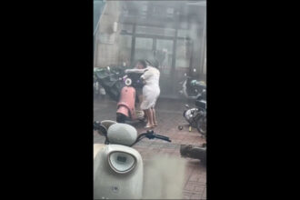 evacuari masive dupa ce taifunul noul a lovit china si hong kong rafalele de peste 160 km h au dus la anularea a sute de zboruri 6a65d506838ff