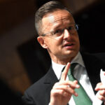fostul ministru de externe al ungariei peter szijjarto a renuntat la mandatul parlamentar pentru a se alatura industriei auto chineze 6a57a8bd6e1f7
