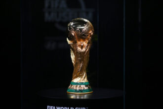 foto cm 2026 cine a creat trofeul cupei mondiale fifa povestea celui mai ravnit simbol din istoria fotbalului 6a5c7e5ae2817