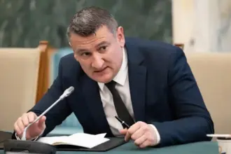hackerii au spart agentia de cadastru directorul 233 de contracte de cadastru din bani publici de 2 200 000e 6a6a14c2d4a33