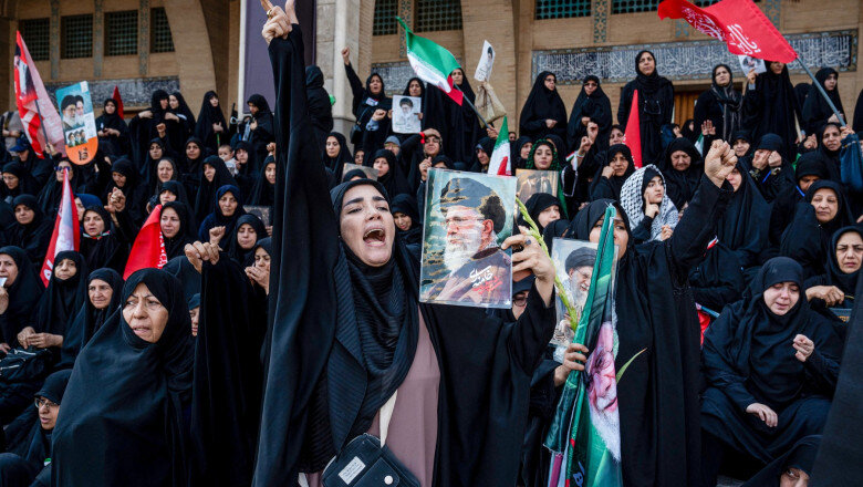 iran lacrimi pumni in piept si indemnuri la razbunare la funeraliile publice din teheran ale ayatollahului ali khamenei 6a490c4949178