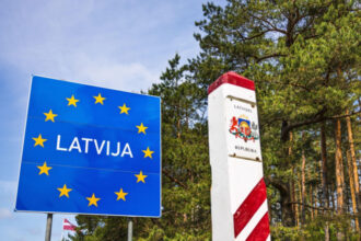 letonia doreste sa inlature indicatoarele rutiere care arata directia spre rusia si belarus 6a67c1239d3e1