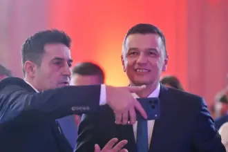 lui grindeanu ii sta bine in rolul de popa prostu mai baga o fisa cu nazare in speranta ca va obtine o majoritate 6a67b8111462b