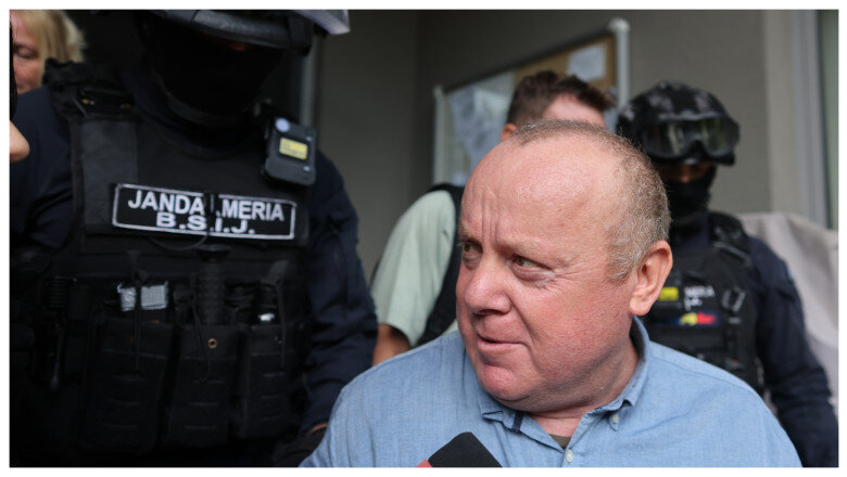 news alert azilele din bihor viorel pasca familia lui si coordonatoarea azilelor vor fi cercetati in libertate decizia curtii de apel bucuresti 6a54b187b43e6