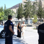 o britanica a fost gasita moarta intr o valiza abandonata intr o cladire din atena victima identificata cu ajutorul interpol 6a6a481979773