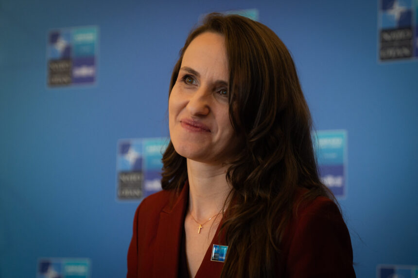 oana toiu inainte de convocarea ambasadorului rus la mae este foarte important ca fiecare dintre partenerii nostri sa vada ca nu avem o atitudine neclara fata de rusia 502a2267