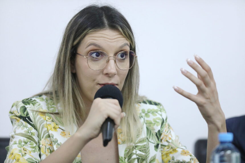 parchetul general o contrazice pe diana buzoianu nu a existat nicio solicitare de audienta 6a6b4dfb67924