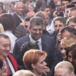 parlamentari de meserie si averile lor ce au adunat dupa zeci de ani petrecuti in casa poporului 6a69a8e4a9548