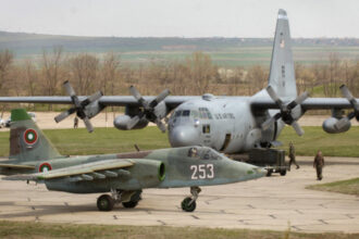 parlamentul bulgar a aprobat desfasurarea a pana la 8 aeronave cisterna americane kc 135 si a 250 de militari la baza aeriana bezmer 6a60c740781fa