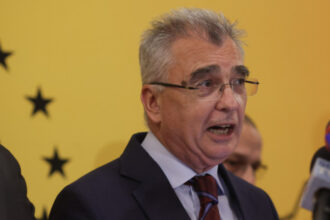 petrisor peiu aur acuza guvernarile proeuropene ca au deconectat romania de la uniunea europeana 6a47826f5f6f8