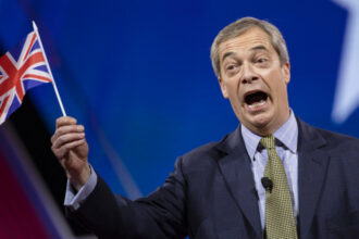 politia britanica a arestat un barbat care a amenintat ca il va impusca pe nigel farage potrivit ziarului the telegraph 6a57c4eea8c35