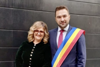 politici de clan si cumetrie la primaria lu nita cum a ajuns mana dreapta a primarului director general la o structura nou infiintata sora si cumnatul madalinei ciubotaru angajati la primarie prin 6a607578c0ab7