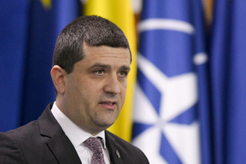 radu miruta intalnire cu conducerea tarom pentru salvarea companiei daca planul nu demonstreaza viabilitate banii trebuie restituiti 6a6c7a347b727