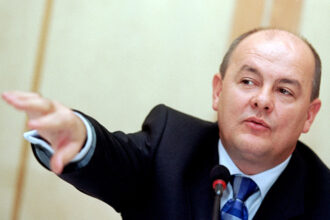 record de impotenta fiscala anaf se lupta de doi ani sa imparta mobila cu nevasta lui marin anton pentru a recupera o mita de 53 milioane de euro 6a55b3900fb3d