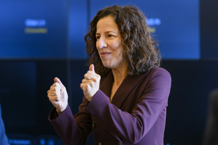 roxana minzatu participa la reuniunea unesco privind viitorul educatiei globale 6a50f70c016b4