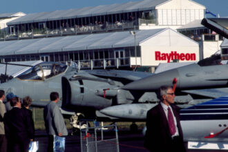 salonul aeronautic de la farnborough candva dominat de aviatia comerciala va fi anul acesta o scena pentru industria militara 6a5c7054ef8c4