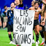 scandalul bannerului cu mesajul insulele malvine sunt ale argentinei casa alba ia apararea fotbalistilor sud americani 6a5b1ed9cbd06