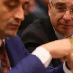 simion i a retrogradat pe peiu si enache la rolul de simpli aghiotanti ii va face si pe ei tradatori 6a68f22d18ae5