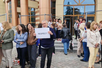 standarde inalte recompense pe masura sindicalistii din finante anunta un nou protest fata de proiectul noii legi a salarizarii 6a54cdba08cfa