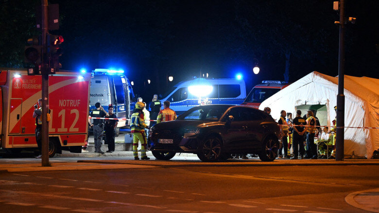 un mort si 16 raniti dupa ce o masina a intrat in multime la parada gay pride de la berlin suspectul este cautat 6a65aab47e722