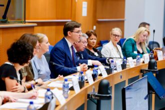 victor negrescu cere investitii mai mari in sanatate sanatatea este una dintre cele mai importante investitii pentru viitorul europei 6a574f35f3b47