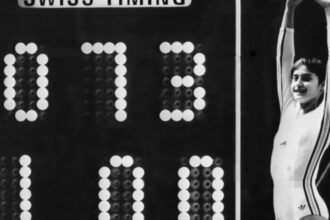 video 50 de ani de cand nadia comaneci a intrat in istorie prima nota de 10 in gimnastica 6a5b2ce9271fe