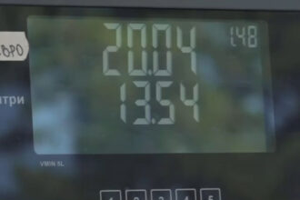 video cat pot economisi romanii de langa granita alimentand cu carburanti din ungaria si bulgaria experiment digi24 6a4aa458bb18b