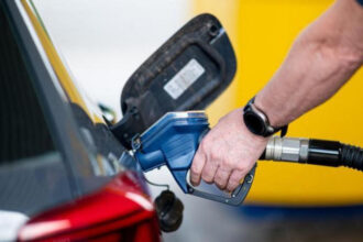 video criza carburantilor motorina a sarit de 105 lei litru si a atins un nou record istoric romanii asteapta interventia guvernului 6a6c425a803f9