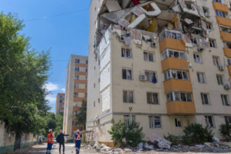 video incep lucrarile la blocul afectat de explozia din rahova cand vor putea intra locatarii in apartamente 6a4defbb4a64f