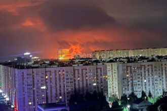 video moscova atacata din nou de drone ucrainene cel putin 4 morti mai multi raniti incendiu la baza petroliera din stavropol 6a54956c836ac