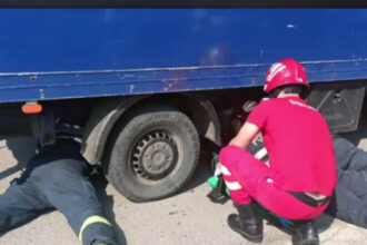 video o femeie cu copilul in brate lovita de un camion in localitatea ieseana mosna 6a5b9d444e633