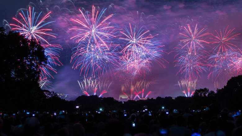 video spectacol impresionant de artificii la finalul evenimentelor de ziua nationala a sua s au folosit 850 000 de materiale pirotehnice 6a4a33903fb51