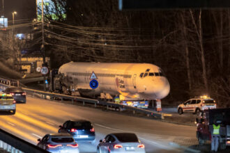 video un avion dezafectat a blocat o intersectie din cluj napoca 6a55e6c565693