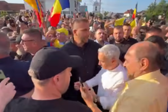 video uraganul a pornit impotriva lui simion calin georgescu baie de multime la targul de la domnesti arges 6a539f827c3ac