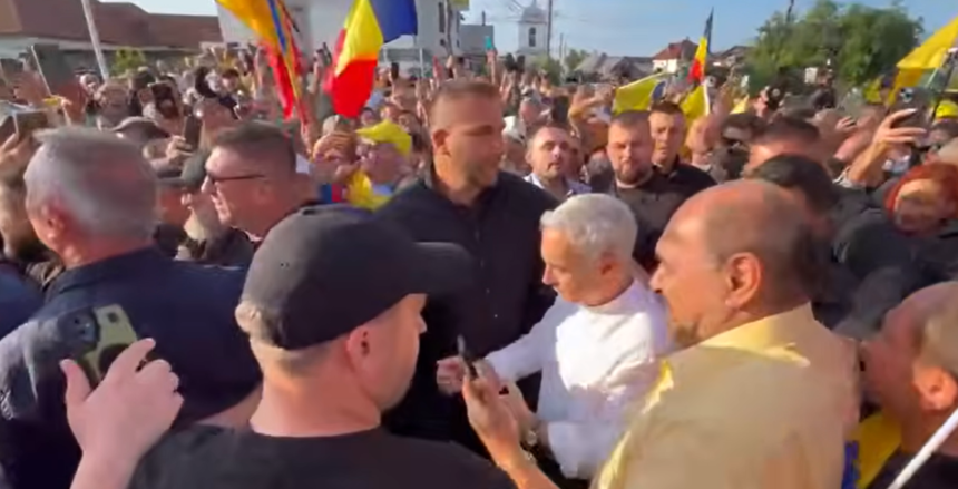 video uraganul a pornit impotriva lui simion calin georgescu baie de multime la targul de la domnesti arges 6a539f827c3ac