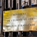 act de intimidare parisul expulzeaza doi diplomati iranieni dupa agresarea unor membri ai personalului ambasadei frantei la teheran 6a85596c60cf2