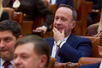 adrian caciu replica pentru ilie bolojan a aparut desteptul vietii ia te de mana cu sfarma piatra de miruta si lasa ne 6a7ecff4ee0cd