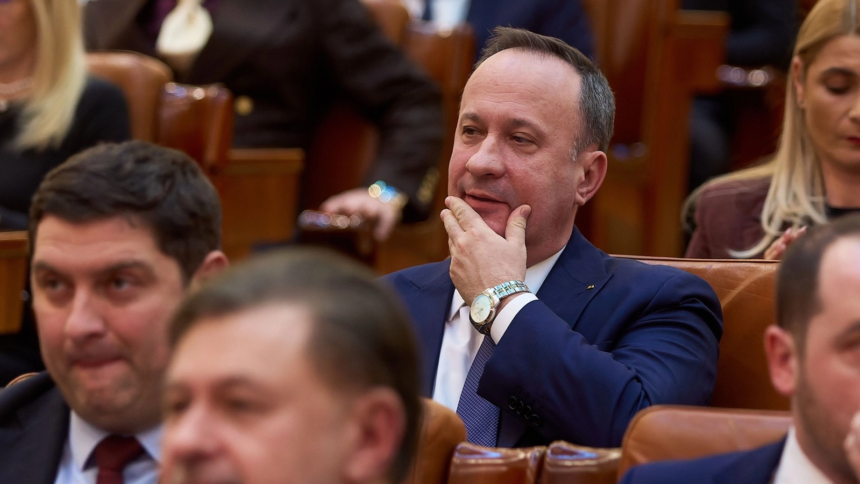 adrian caciu replica pentru ilie bolojan a aparut desteptul vietii ia te de mana cu sfarma piatra de miruta si lasa ne 6a7ecff4ee0cd