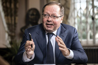 analiza rusia isi retrage ambasadorul din marea britanie practic ei spun voi nu contati si ca sincer londra nu mai inseamna nimic 6a8a9f99df422