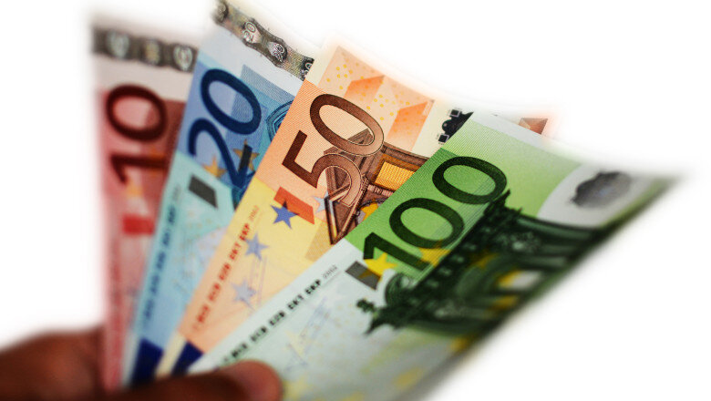 banca centrala europeana dezvaluie noile modele de bancnote euro mesajul surprinzator al lui lagarde nu renuntati inca la numerar 6a85e608c56fb