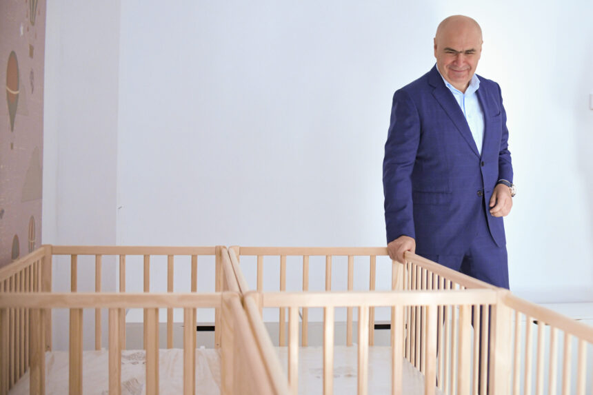 bolojan s a intors la caminele studentiei sale din timisoara eram patru in camera dusurile erau la capatul holului lucrurile au evoluat foarte mult 6a82f0f9b8baa