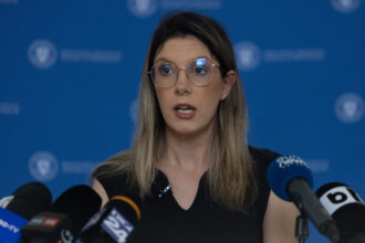 diana buzoianu anunta programul de 400 de milioane de lei pentru baterii pana la 15 000 de lei pentru un sistem 6a846cab92d3c