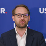 dominic fritz singurul lider care nu a mers la negocierile de la cotroceni seful usr participa online la negocierile decisive pentru 770 de milioane de euro 6a86f3c55b5e7