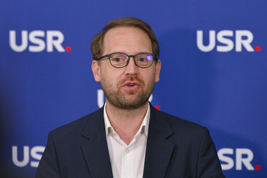 dominic fritz singurul lider care nu a mers la negocierile de la cotroceni seful usr participa online la negocierile decisive pentru 770 de milioane de euro 6a86f3c55b5e7