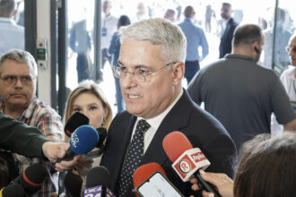 dupa oana gheorghiu si dragos pislaru isi asuma public mandatul de presedinte al unei filiale pnl din capitala 6a8925e6176dd