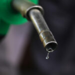 exclusiv de ce cresc preturile carburantilor chiar si dupa reducerea accizei explicatiile unui fost ministru al energiei 6a842406a8a2e